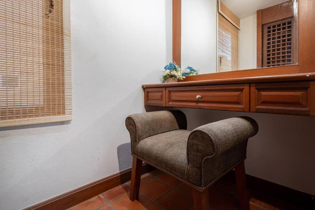 Beachside Apt. Short Walk To - 2br * Nai Harn