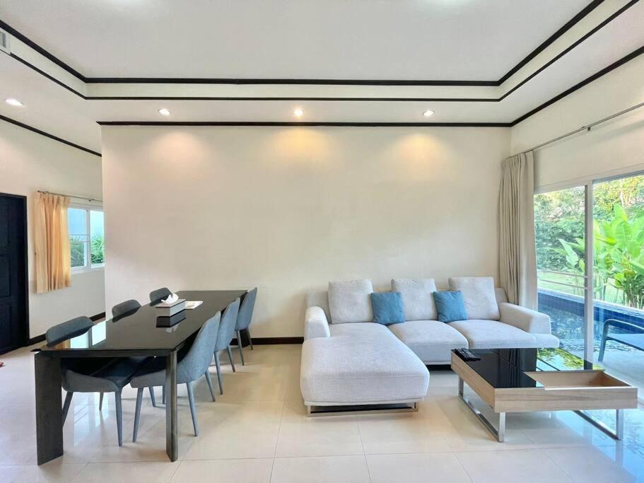 Villa Layantara 3 Bedroom Bang Tao Thalang