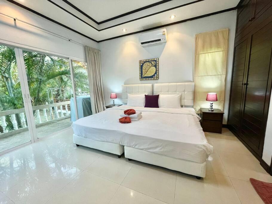 Layantara 3 Bedroom Bang Tao * Thalang
