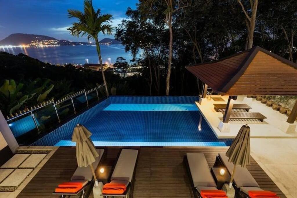 Seaview Villa芭东一线海景豪华6卧别墅 3晚免费接机 女佣管家服务 早餐