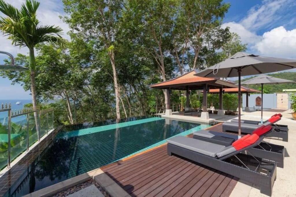 Seaview Villa芭东一线海景豪华6卧别墅 3晚免费接机 女佣管家服务 早餐 Villa Patong