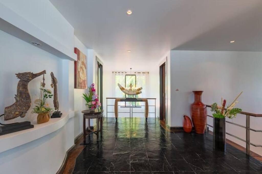 Villa Seaview Villa芭东一线海景豪华6卧别墅 3晚免费接机 女佣管家服务 早餐 *