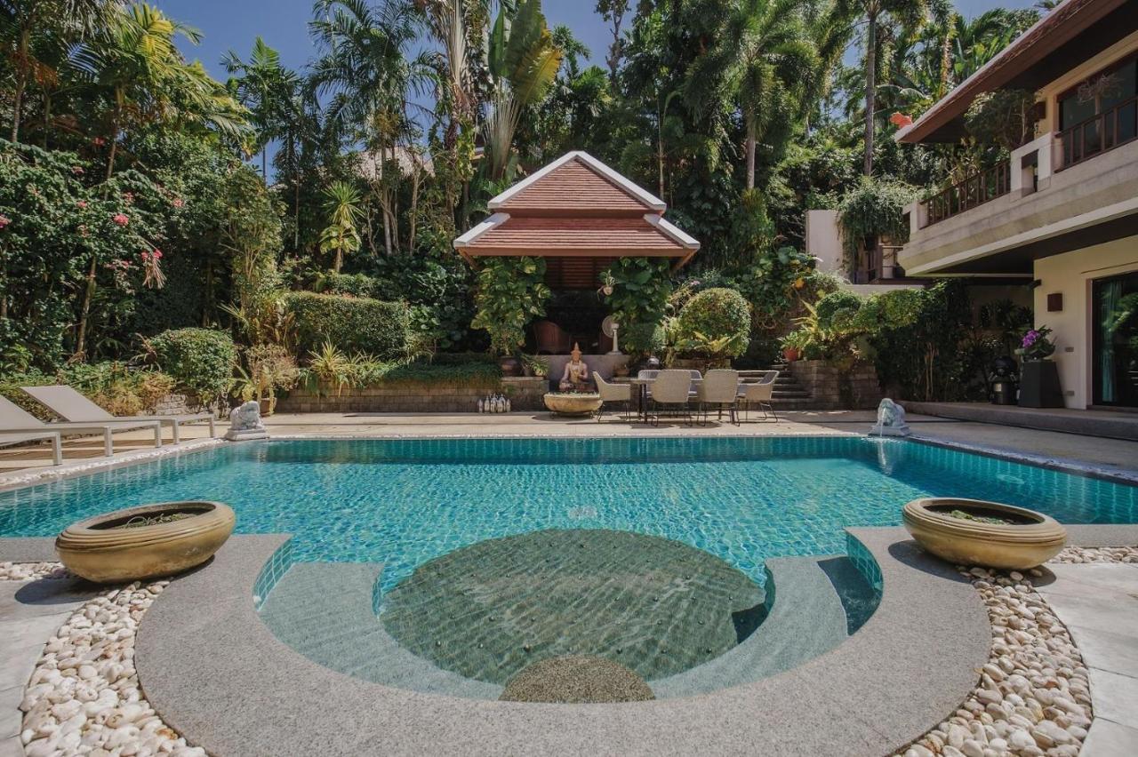 Solas Pool In Nai Harn Villa *