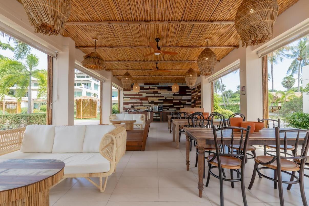 Resort Poppy Beachfront *