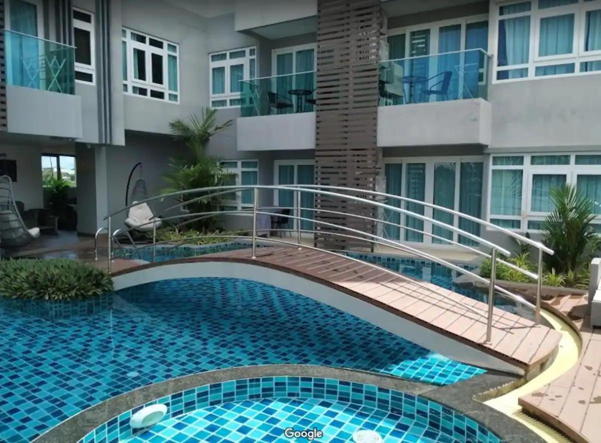 Calypso Gardens In Nai Harn Pangsapuri *