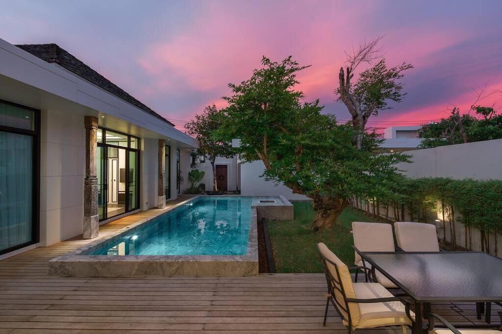 Mono 3bedroom Seaside Pool Villa *