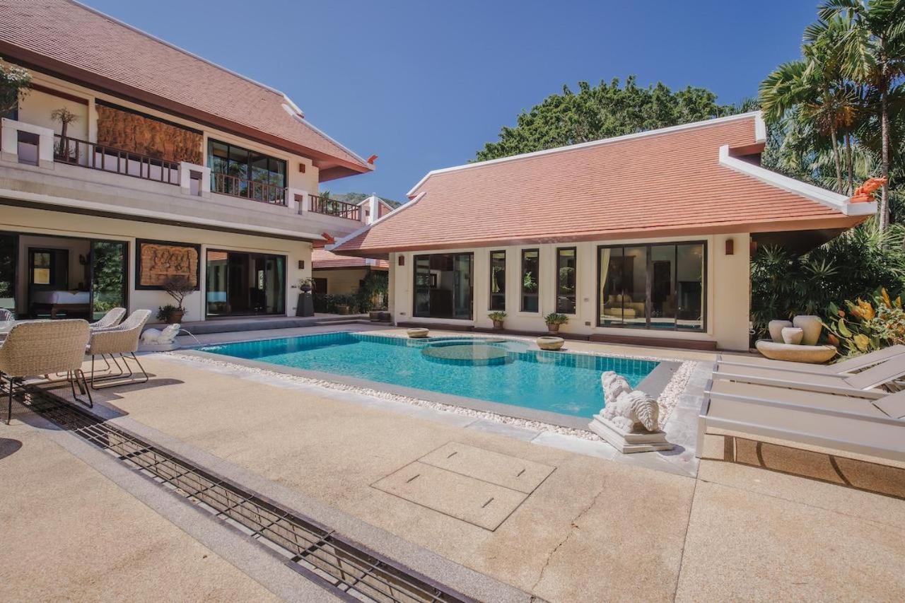 Solas Pool In Nai Harn *