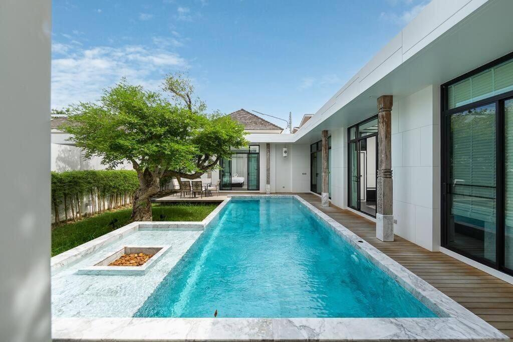 Villa Mono 3bedroom Seaside Pool Chalong