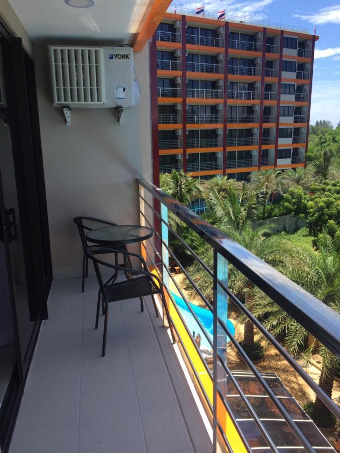 Appartement Mai Khao *