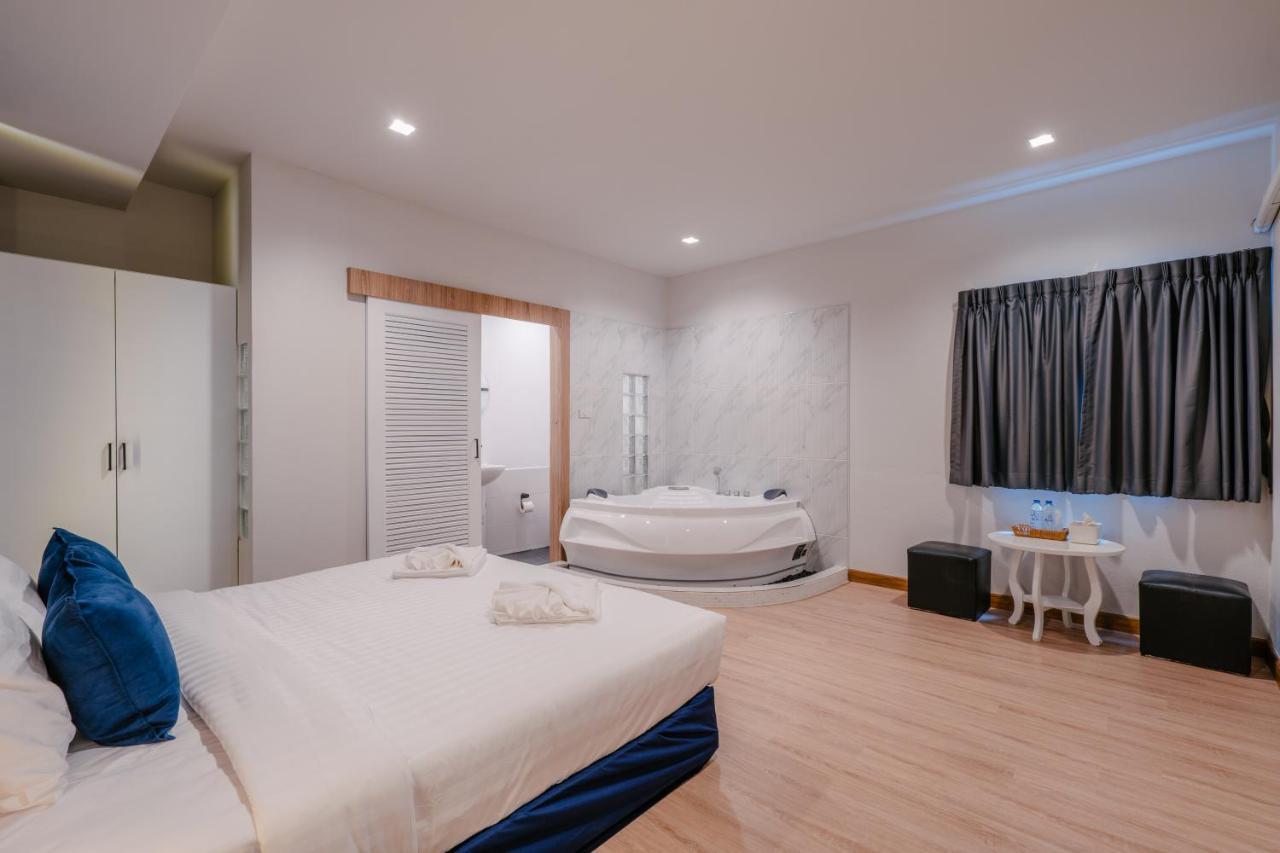 Blue Rabbit Phuket Apartment *