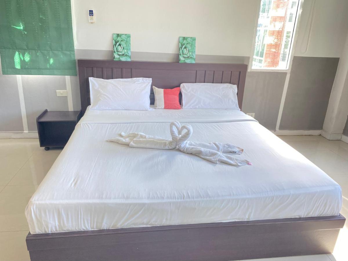 Hotel Sweet Dreams