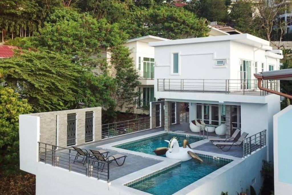 Deluxe Pool Villa *