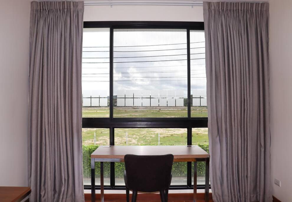 Villa 3bdr Townhouse In Laguna Park *
