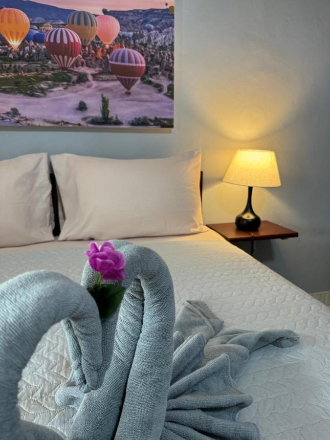 Hotel S A F E *