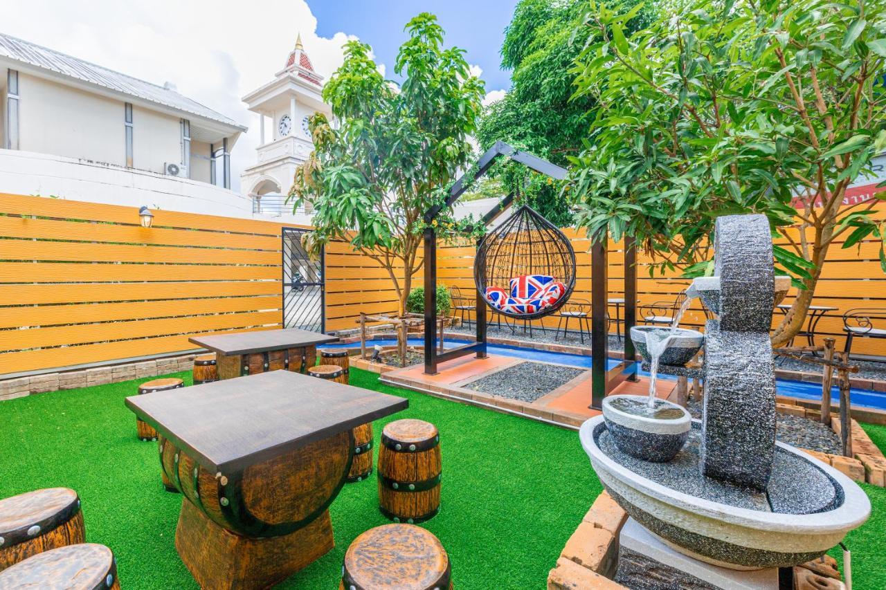Marco Polo Poshtel & Bistro Phuket