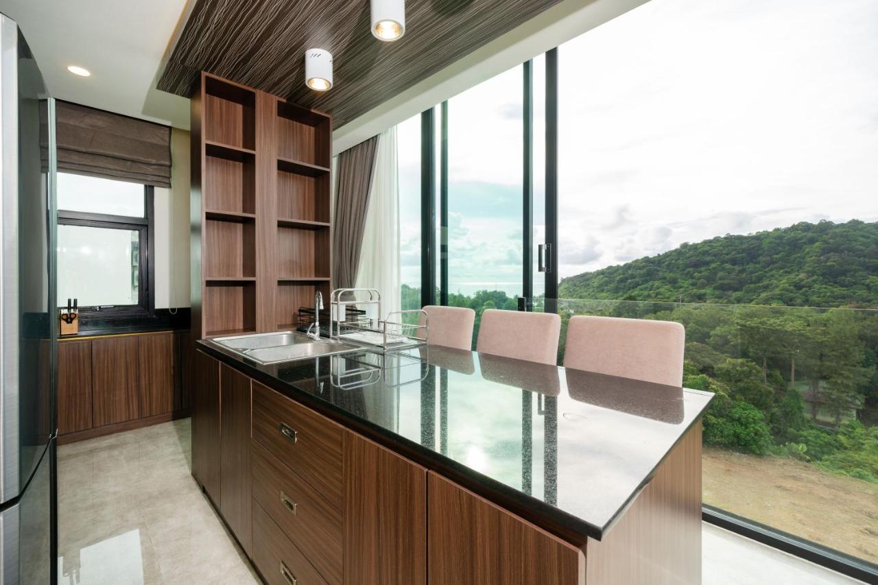 Scenic Seaview 270° Panorama, 2br Penthouse Viva C701 Apartment Patong