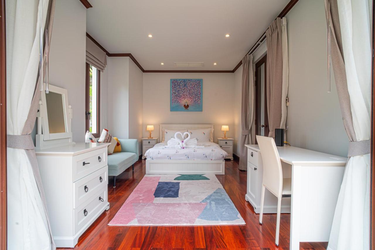Villa Luxury Sai Taan In Bang Tao Beach (Phuket)