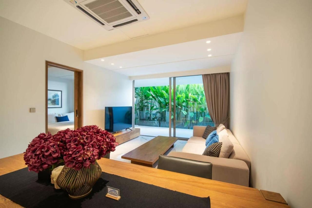 Acomodação com café da manhã  Sae Theatre Phuket Villa3 *