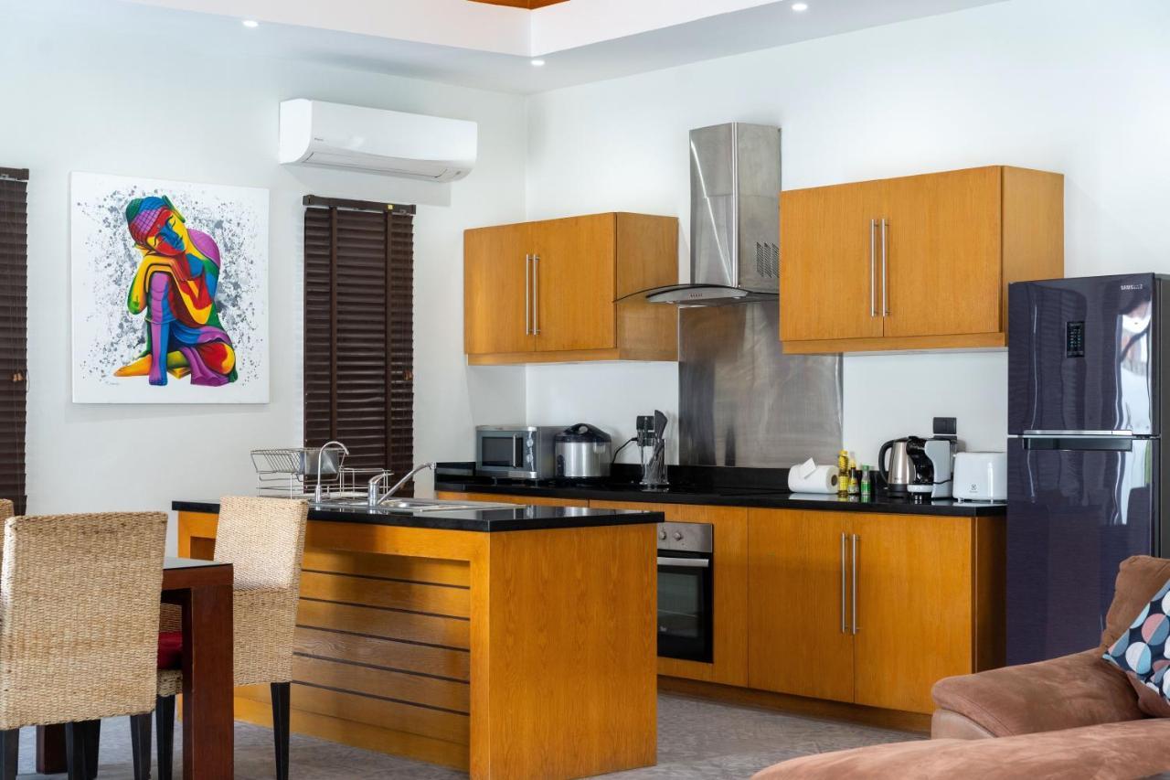 Balinese Boutique Martin, 3br, Private Pool, Rawai Villa Ban Saiyuan