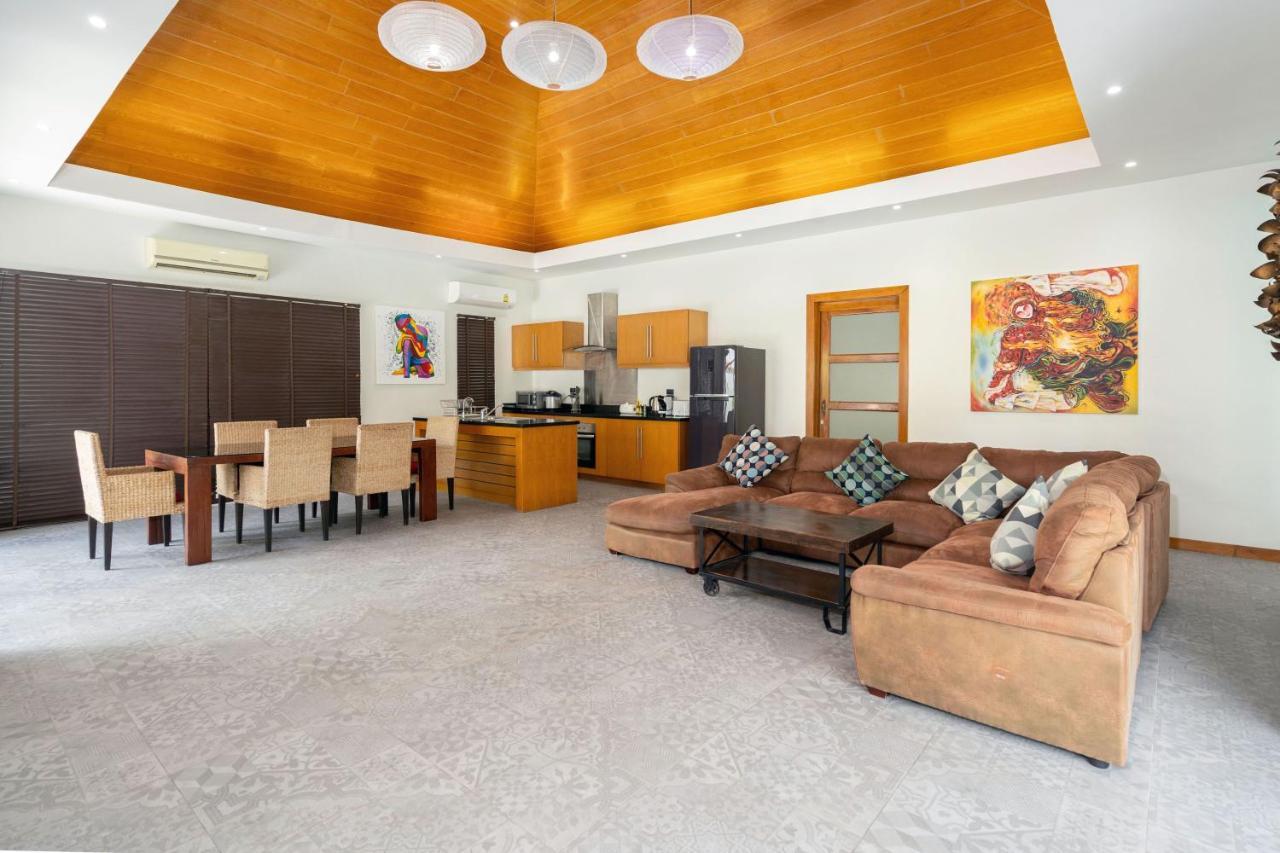 Balinese Boutique Martin, 3br, Private Pool, Rawai Villa *