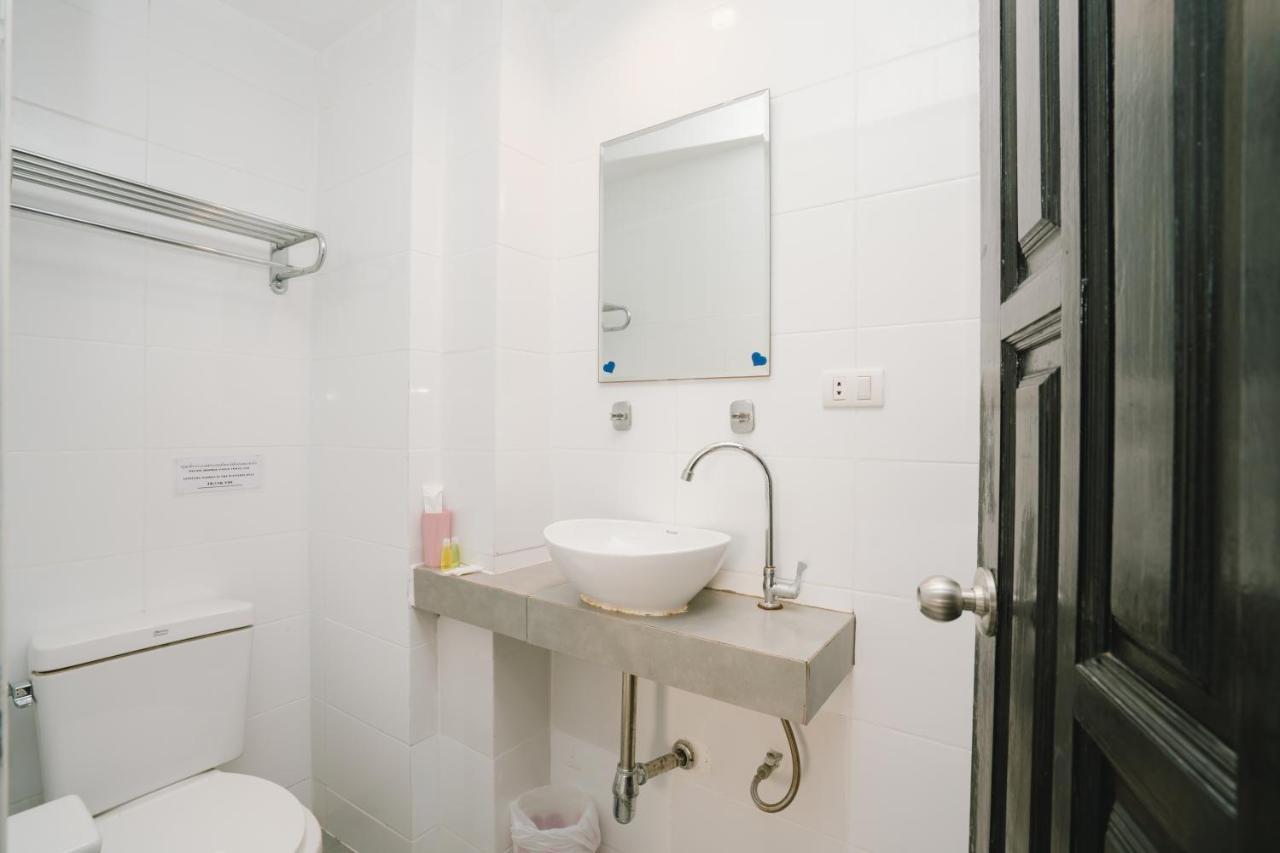Noble House 3*