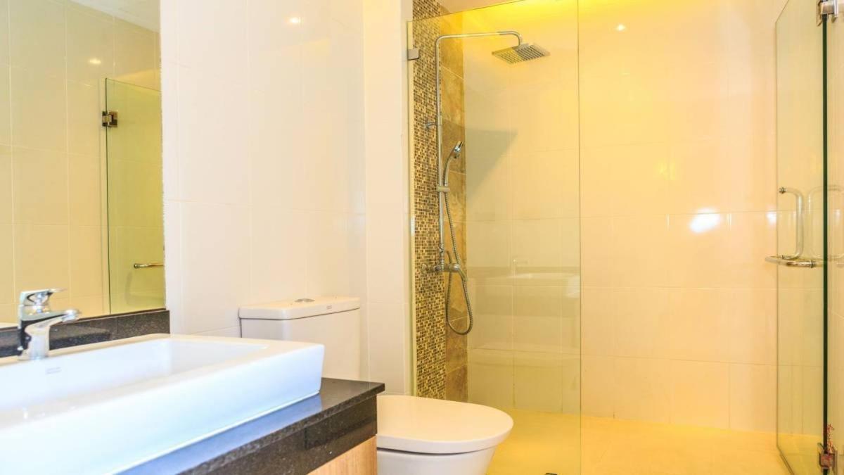 2 Bed The Naiharn Apartment *