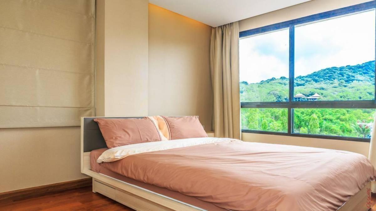 2 Bed The Naiharn Apartment Rawai