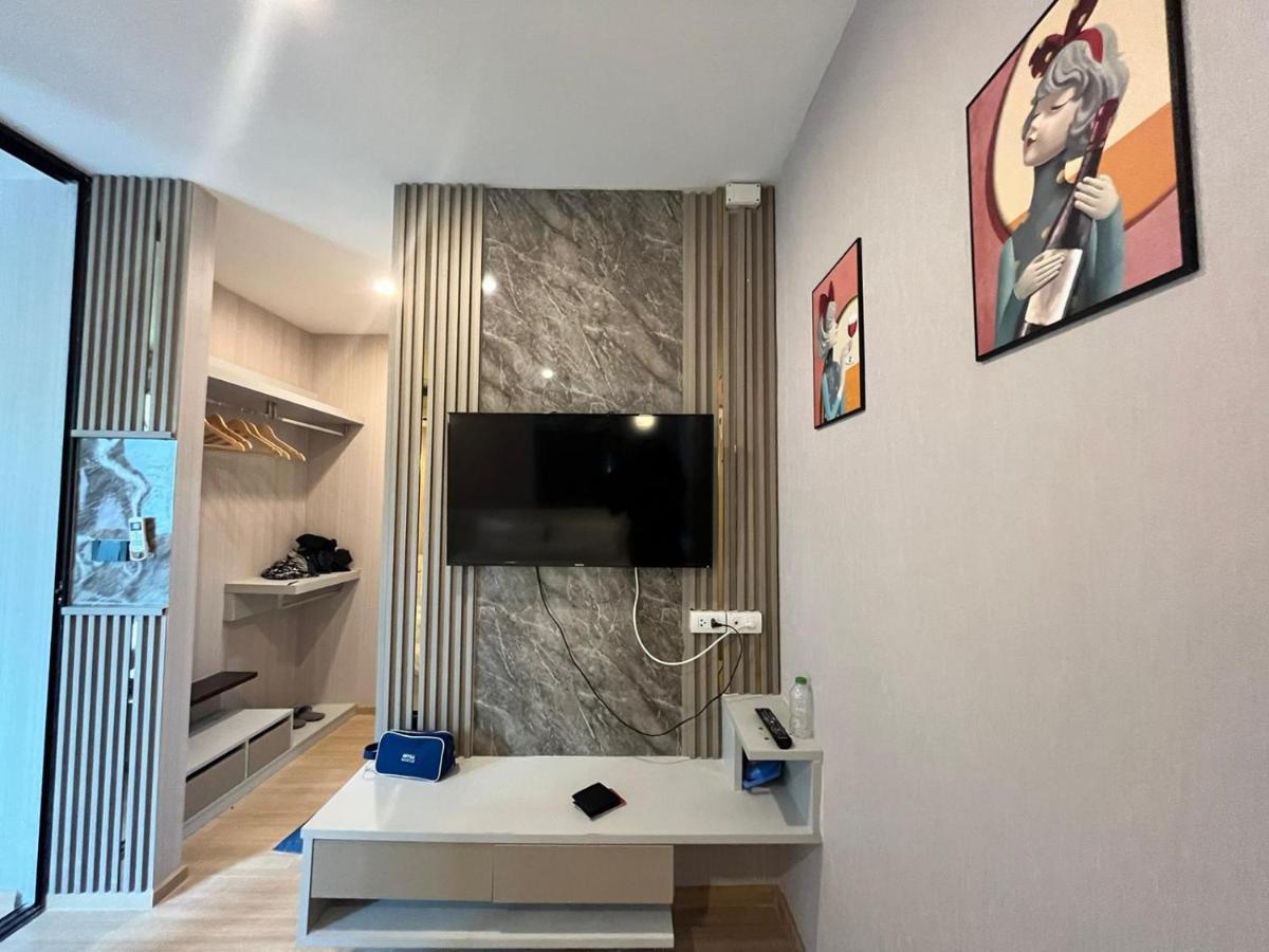 Zcape1 Boat Avenue * Phuket