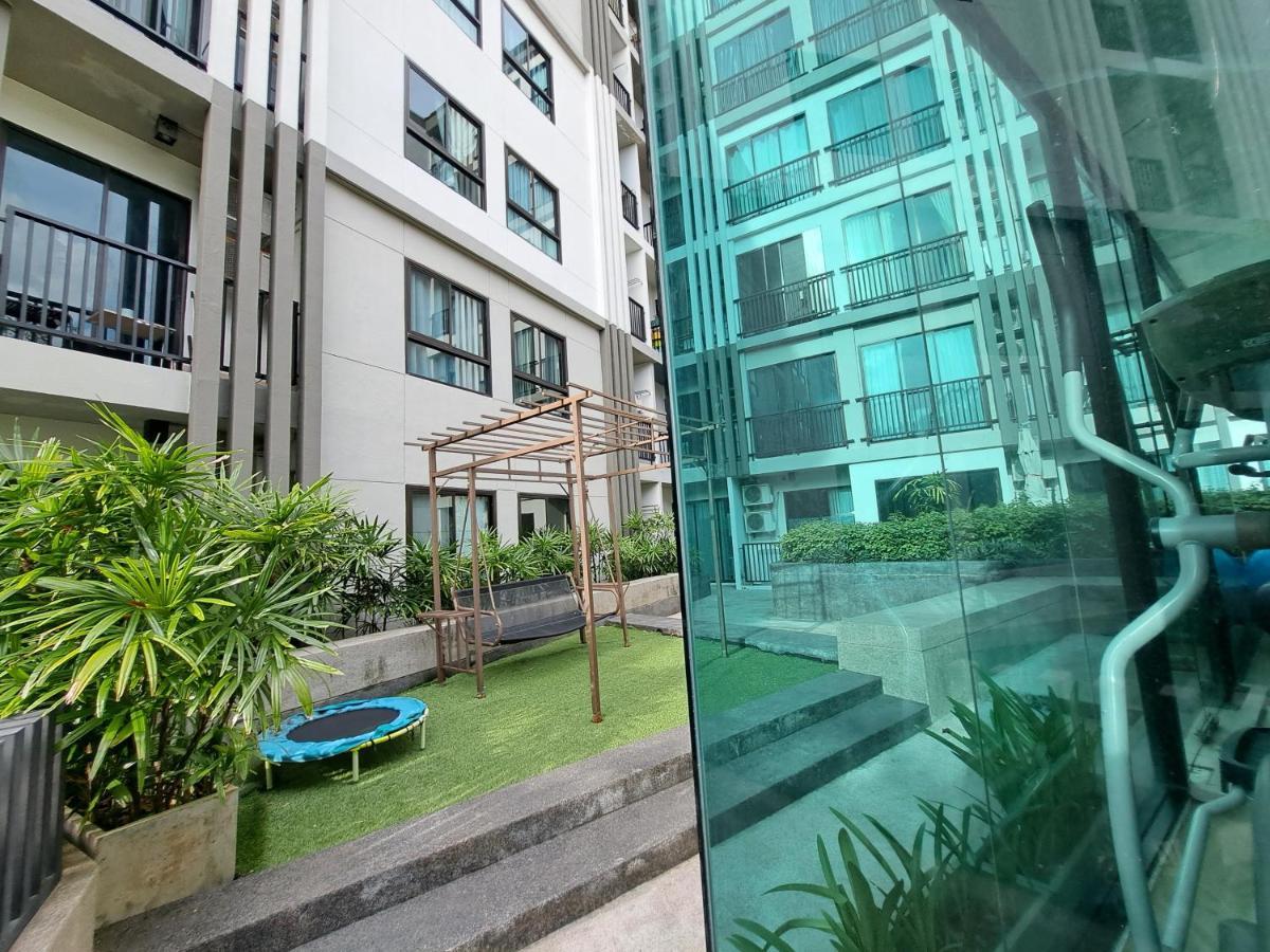 Zcape1 Boat Avenue * Phuket