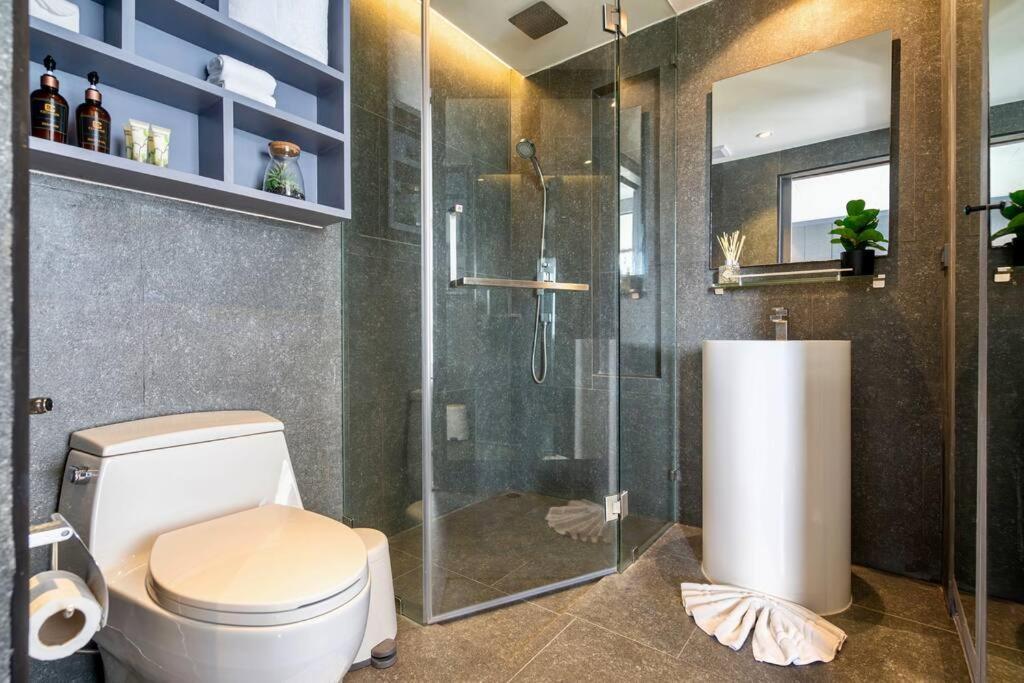 Luxury With 5 Stars Facilities Mountain View