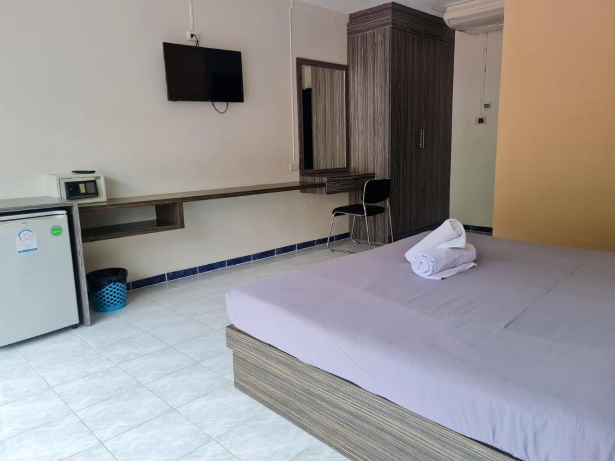 Cozy Nanai Hotel Patong