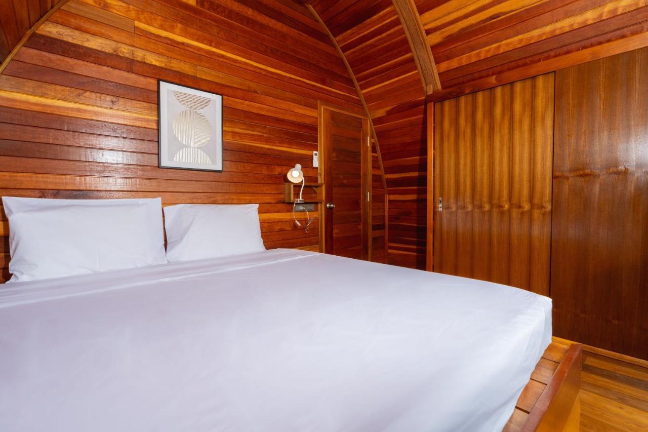 New 3br Chalet-style Pasak Paradise 3, Private Pool, 10min Drive To Laguna Phuket Villa Ban Pak Lak