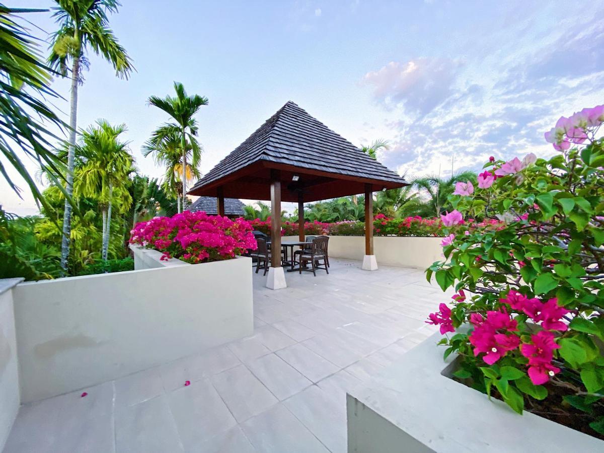Beautiful 2br Pool Walk To Bangtao And Catch Club *