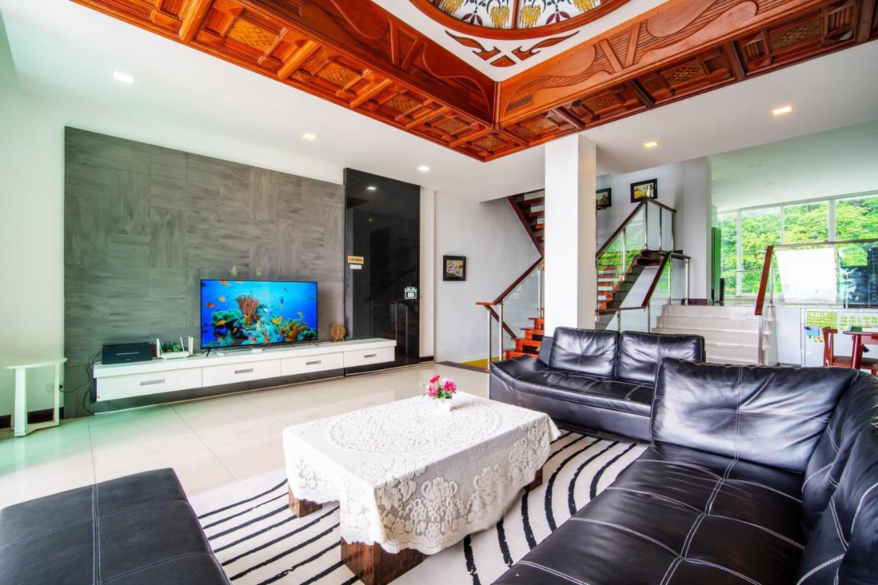 芭东villa1三卧双海景泳池别墅中英泰三文管家 Villa *