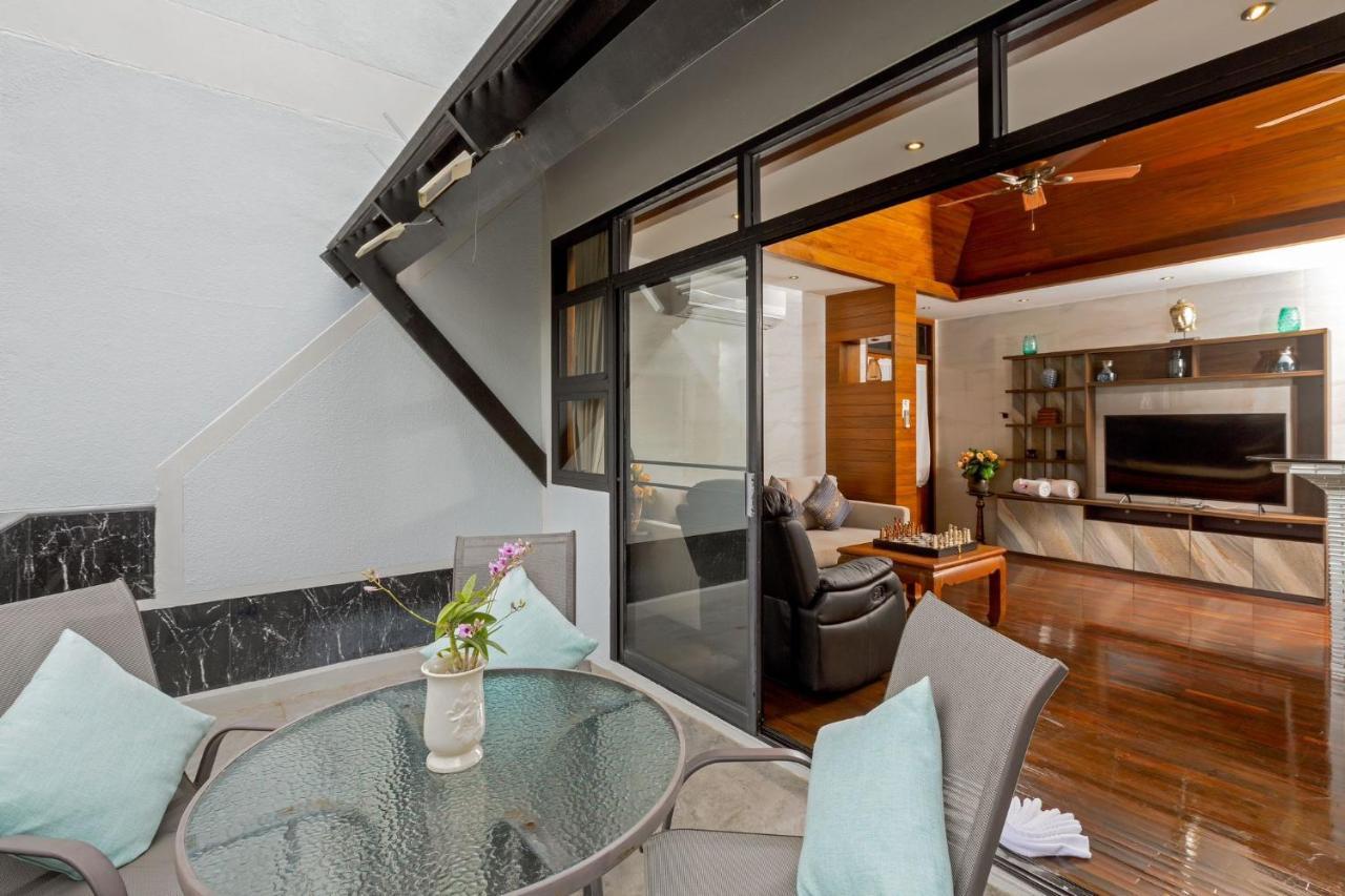 Tropical Escape: Apartment