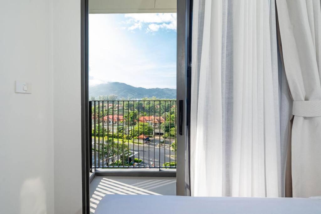 Skypark , Bangtao , Near 2 Bedroom Apartment *