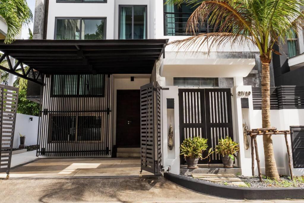 Attractive Seaview 4br Private Pool Villa *