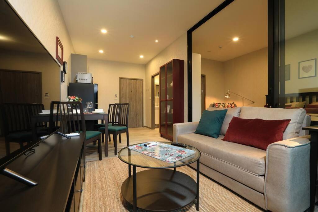 B704 Mountain View In Title Apartment Phuket