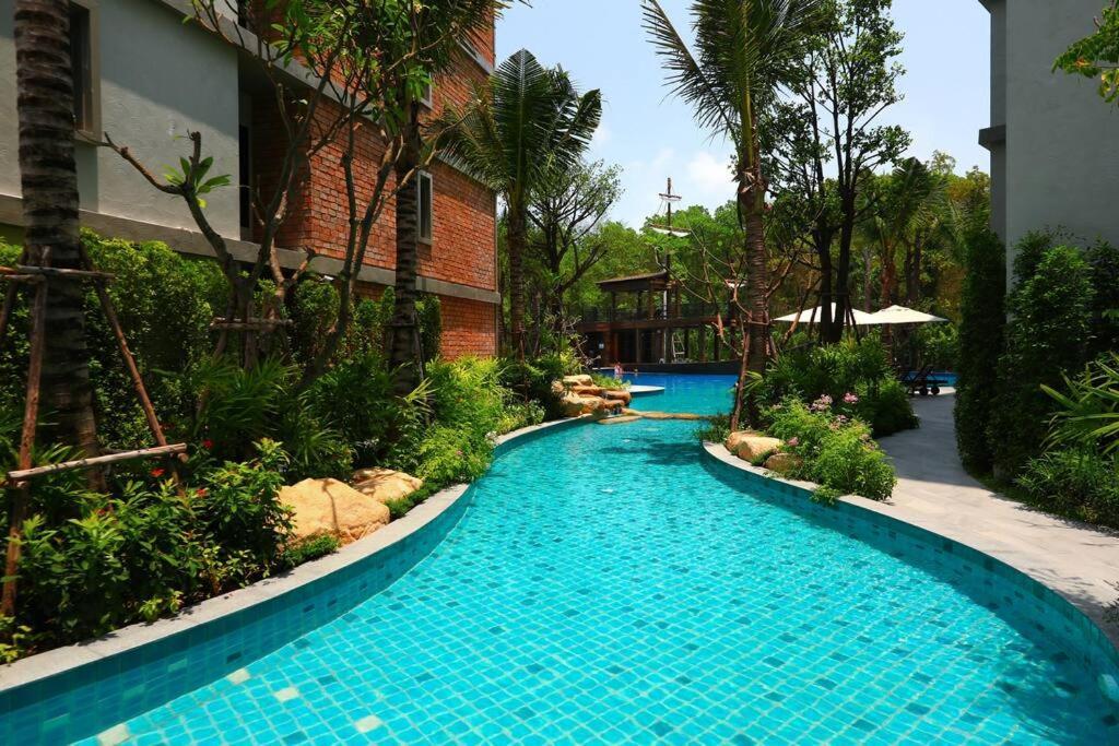 Apartment B704 Mountain View In Title Phuket