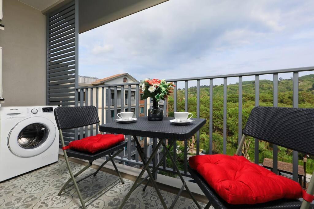 B704 Mountain View In Title Phuket