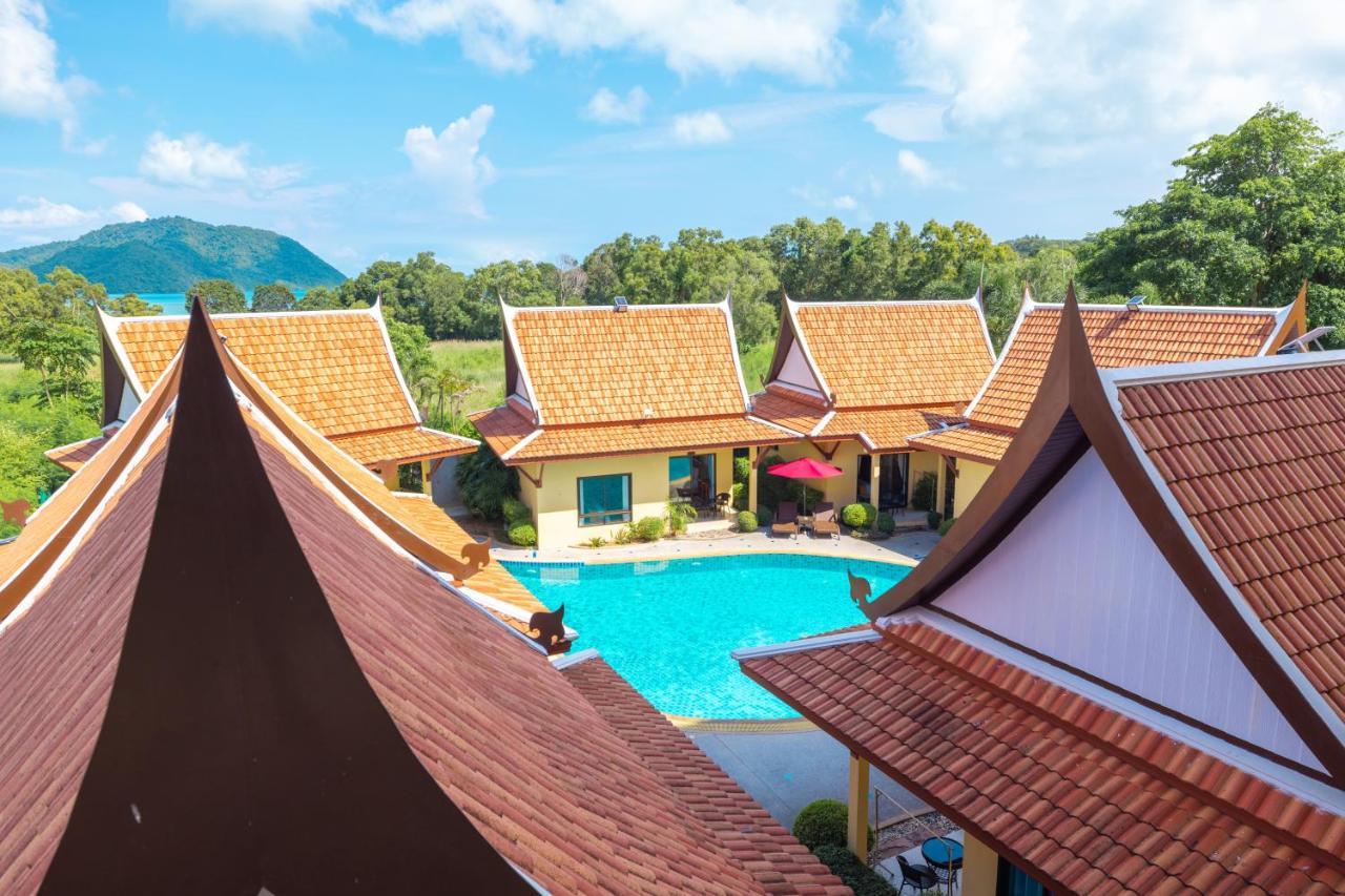 Hotel Phuket Kana International Hotel普吉岛卡娜国际酒店 Rawai