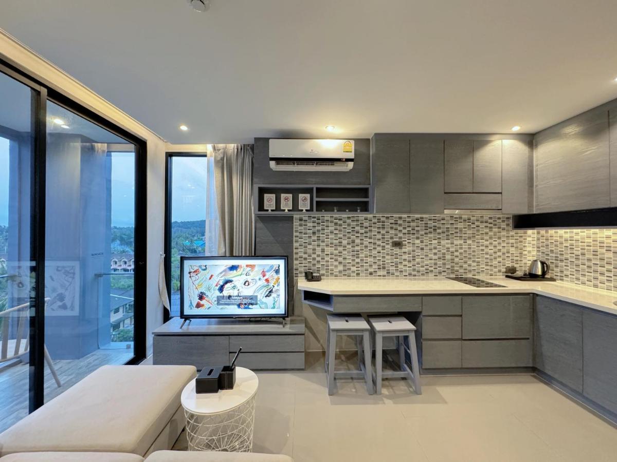 Apartment Partial Sea View *