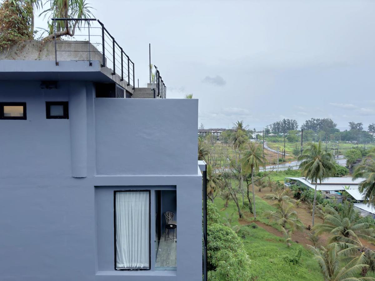 Apartment Partial Sea View