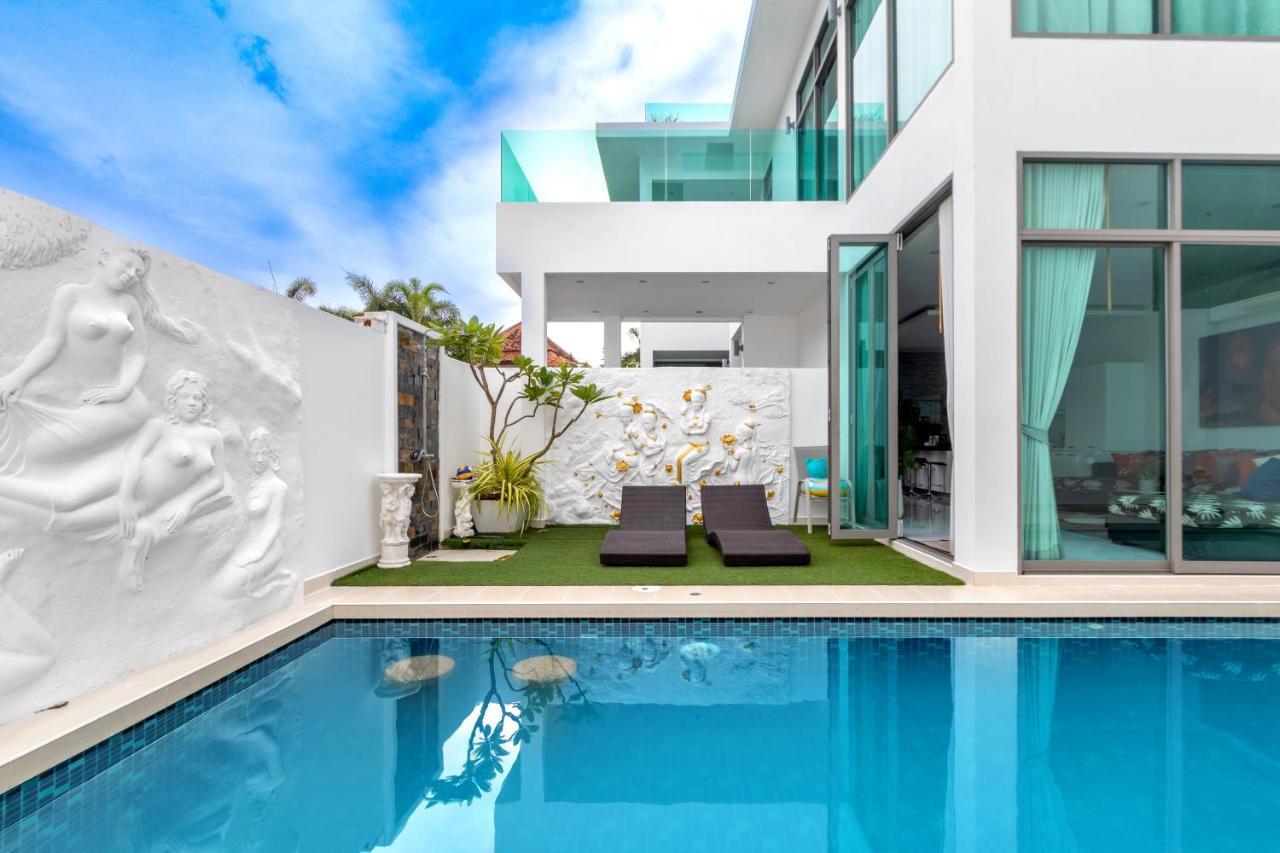 【luxury】private Pool Villa, Perfect For Vacation. Walk 700 Meters To 【with Complete Living Facilities And Convenient Transportation】 *