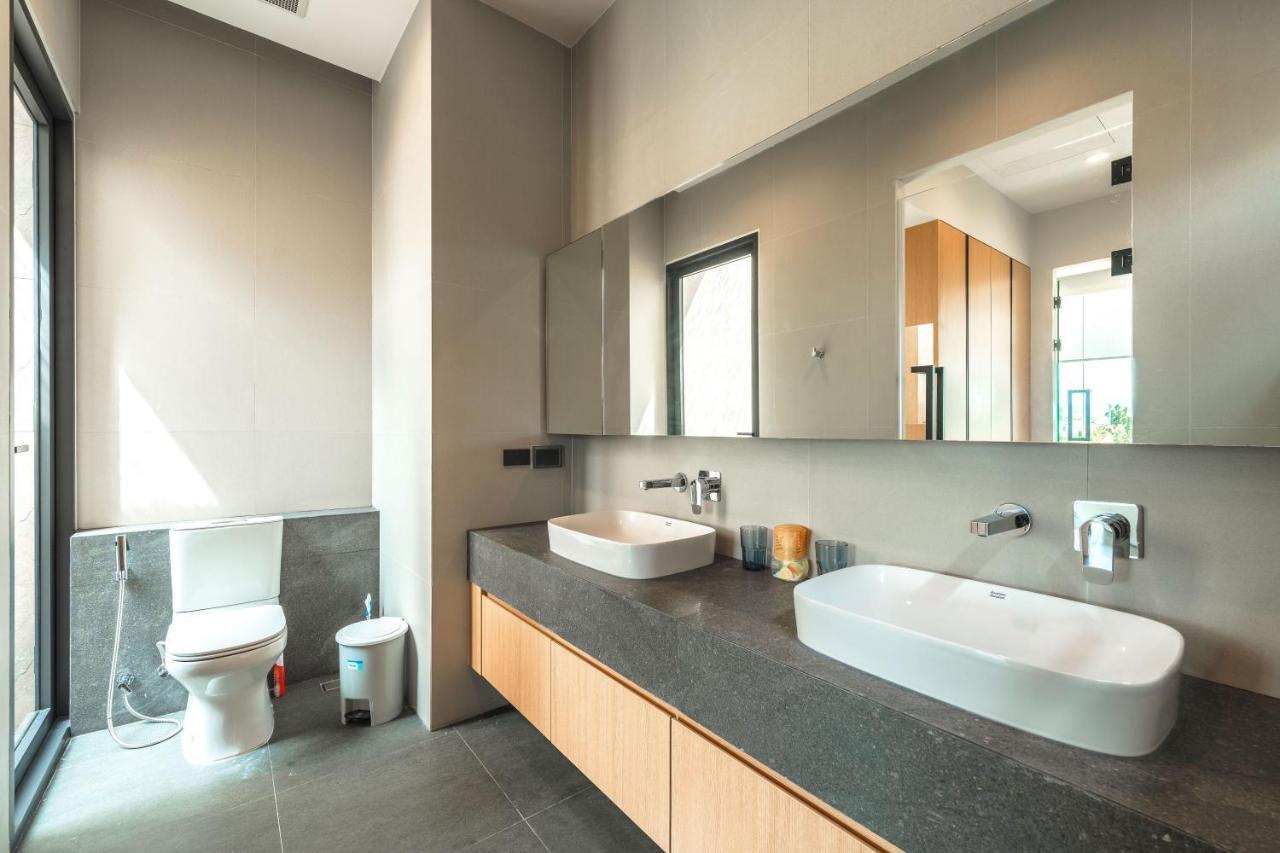 Villa New 3br Pool Long One A5 With Chalong Bay View *