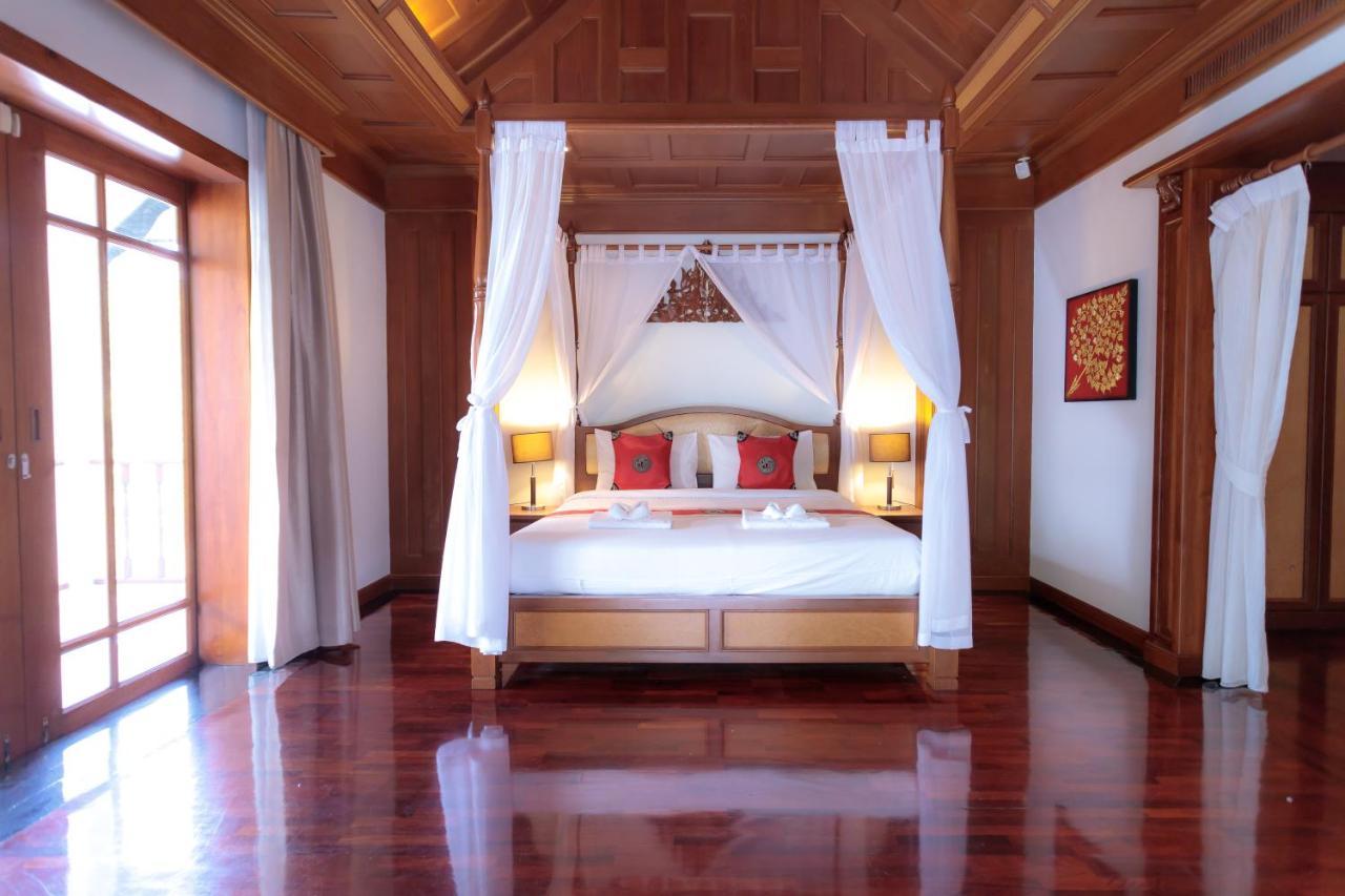 Classic Thai Style Cozy Pool Garden Pousada