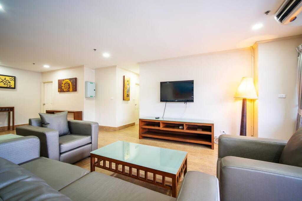 Tower Deluxe Seaview 2br1901 Apartment