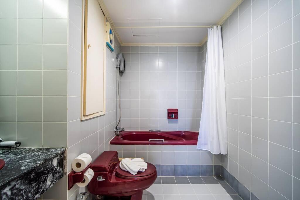 Tower Superior Seaview 3br- 2301 Patong