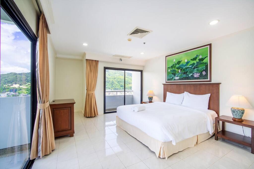 Tower Superior Seaview 3br- 2301