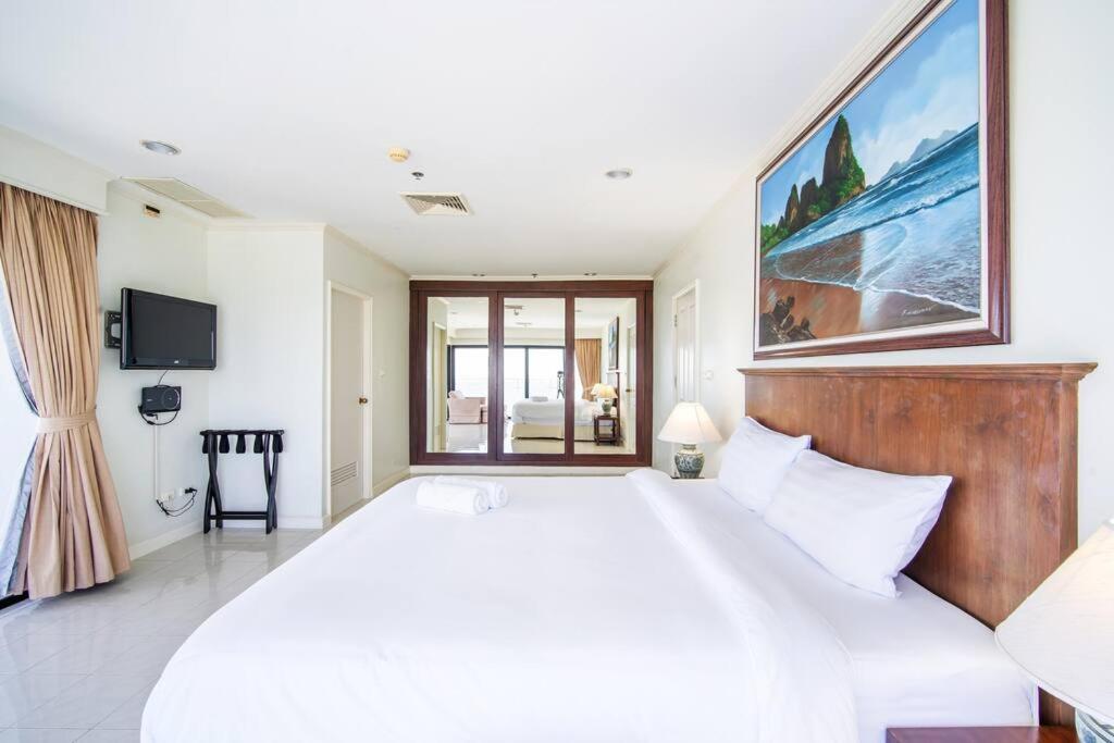 Apartment Tower Superior Seaview 3br- 2301 Patong